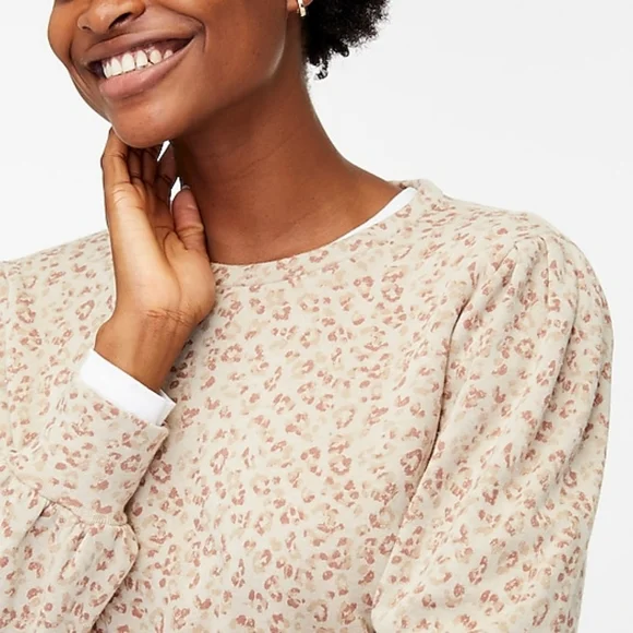 J. Crew Leopard Puff-sleeve Sweatshirt in Cloudspun Fleece | Large - Picture 4 of 6
